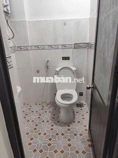 Cho Nữ thuê phòng, Lầu 1 Hồ Thị Kỷ, Q10