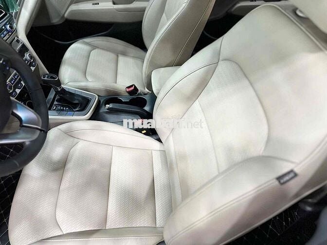 Hyundai Elantra 2022 1.6 AT Đen 36.000km