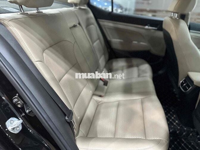 Hyundai Elantra 2022 1.6 AT Đen 36.000km