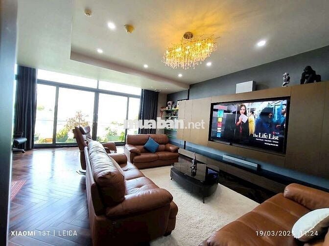 Cho thuê penhouse Gateway 3PN full nội thất hiện đại view biển