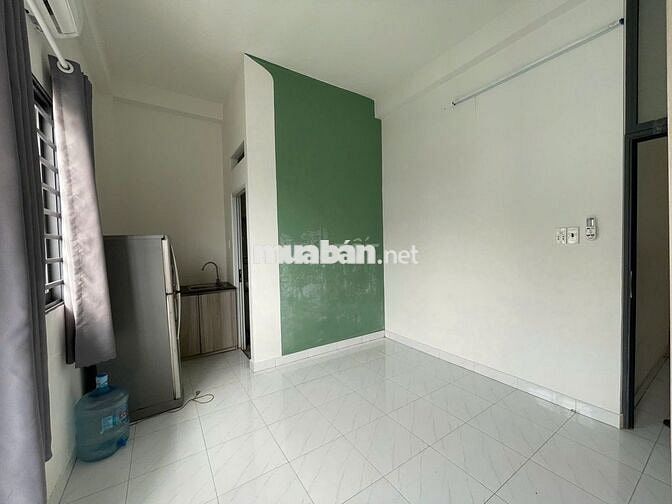 Studio bancol cửa sổ trời thoáng giá rẻ đường Quang Trung