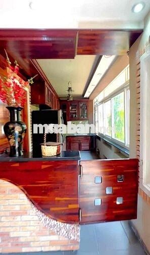 Nhà Vườn Tân An sát Hồ Văn Cống gần 1000m2 sân rộng thoáng tk đẹp