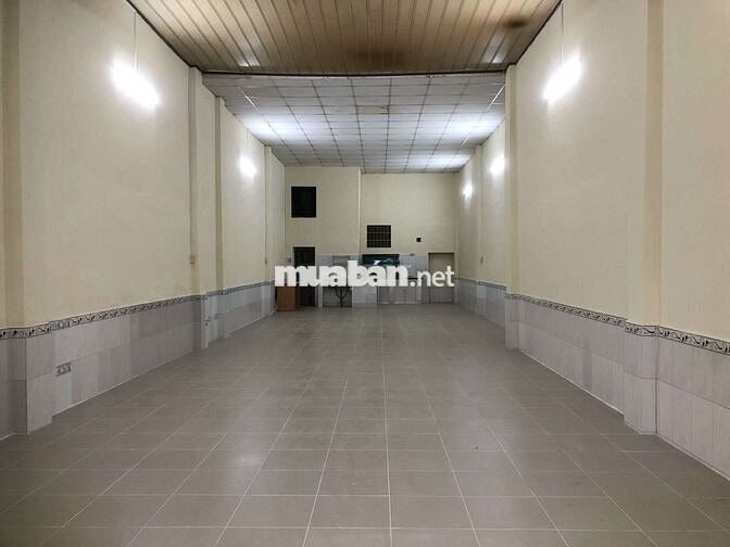 Cho thuê nhà nguyên căn dt 6×20 trống suốt. Mặt tiền đường lớn