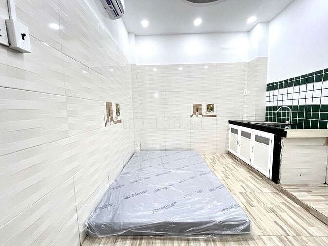 Chính chủ cho thuê phòng mới studio/2pn ngay đại học kinh tế Q10