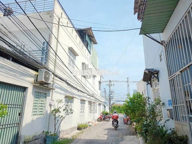 CHDV Mặt tiền đường Lê Văn Lương. Dòng tiền 18tr/tháng. Khu sầm uất