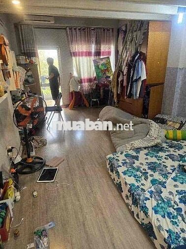 Nhà mặt tiền 4 lầu Minh Phụng - Q11( 3,3m x 12m) tiện kd - cho thuê