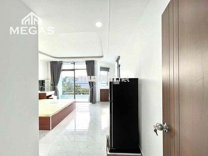 PHÒNG FULL NỘI THẤT BAN CÔNG NGAY TÔ KÝ - CVPM - ĐH GTVT