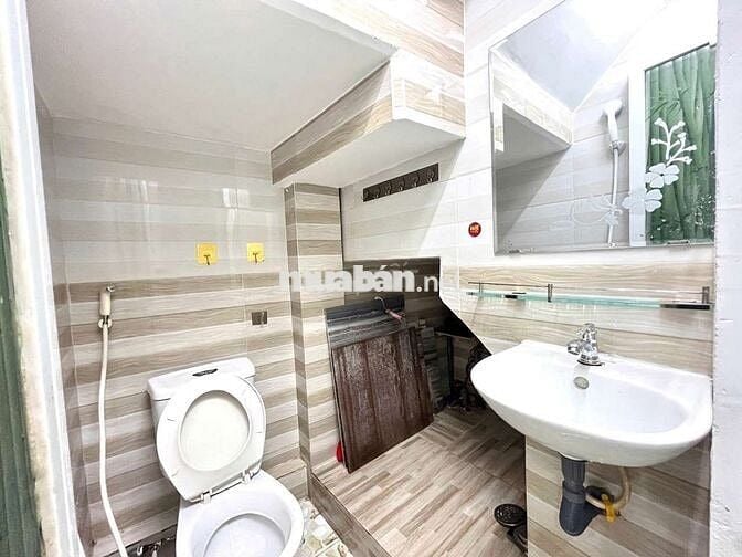 Chính chủ cho thuê phòng mới studio/2pn ngay đại học kinh tế Q10