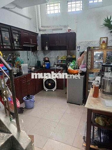 Nhà mặt tiền 4 lầu Minh Phụng - Q11( 3,3m x 12m) tiện kd - cho thuê