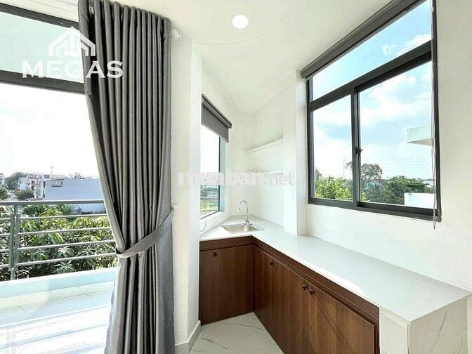 PHÒNG FULL NỘI THẤT BAN CÔNG NGAY TÔ KÝ - CVPM - ĐH GTVT