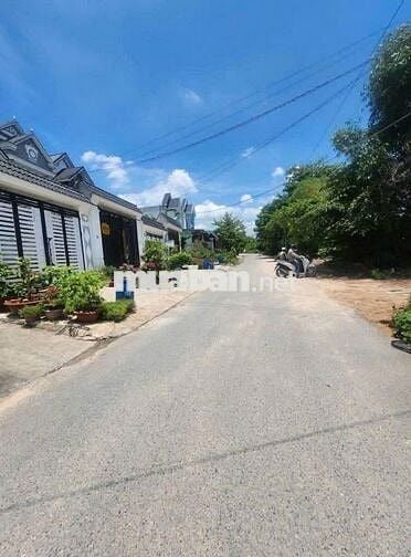 Bán lô đất 100m2 đất, giá 1 tỷ 2, đường Tỉnh Lộ 2, Tân Phú Trung, SHR