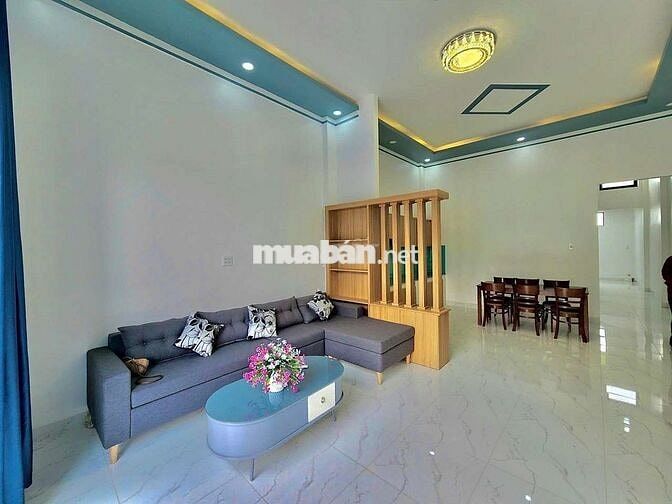 Nhà mới cần bán tại Phường Long Khánh mới