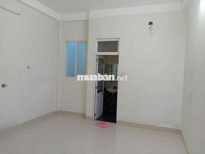 Cho thuê nhà Nguyên Căn 3 tầng 3PN, 3WC mặt tiền Đường Điện Biên Phủ