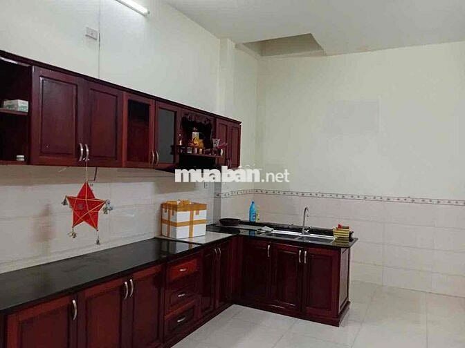 Cho thuê nhà Nguyên Căn 3 tầng 3PN, 3WC mặt tiền Đường Điện Biên Phủ