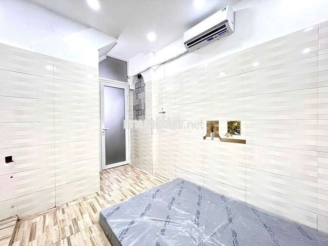 Chính chủ cho thuê phòng mới studio/2pn ngay đại học kinh tế Q10