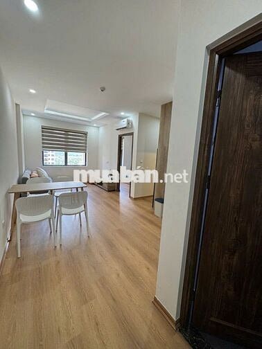 Cho thuê căn hộ chung cư 2 phòng ngủ, full nội thất đẹp, đủ tiện nghi.