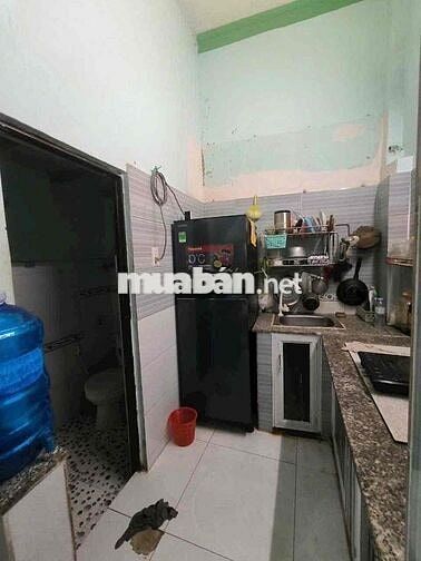 E Cần cho thuê nhà trống sẵn, có tủ lạnh tiết kiệm điện