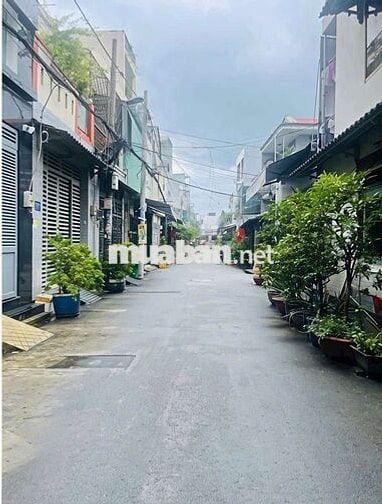 Cho thuê nhà gần Chợ Hạt Điều hẻm xe tải