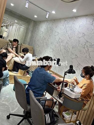 sang nhượng mặt tiền kinh doanh nails nối mi