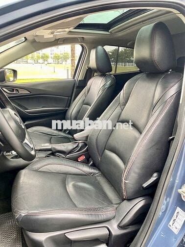 Mazda 3 2017 màu xanh