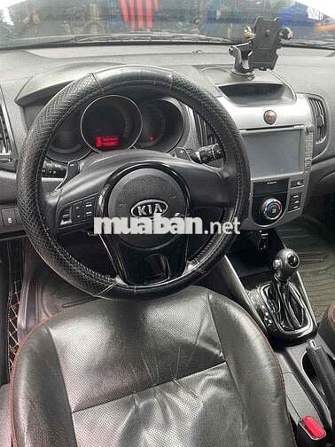 Kia Forte 2013 S 1.6 AT - 11 km