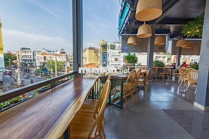 CHO THUÊ NHÀ GÓC 2 MẶT TIỀN 300M2 KHU CƯ XÁ BẮC HẢI Q.10