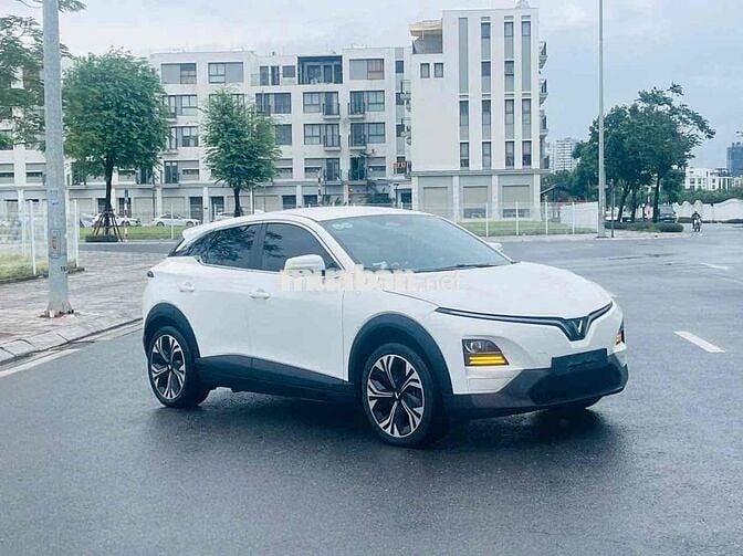 VinFast VF 6 Plus 2024 Trắng 5 vạn km