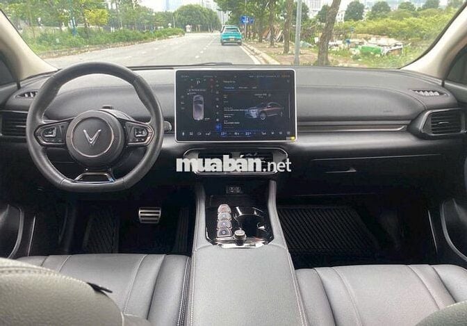 Vinfast VF8 Eco 2022 Đen Siêu Lướt