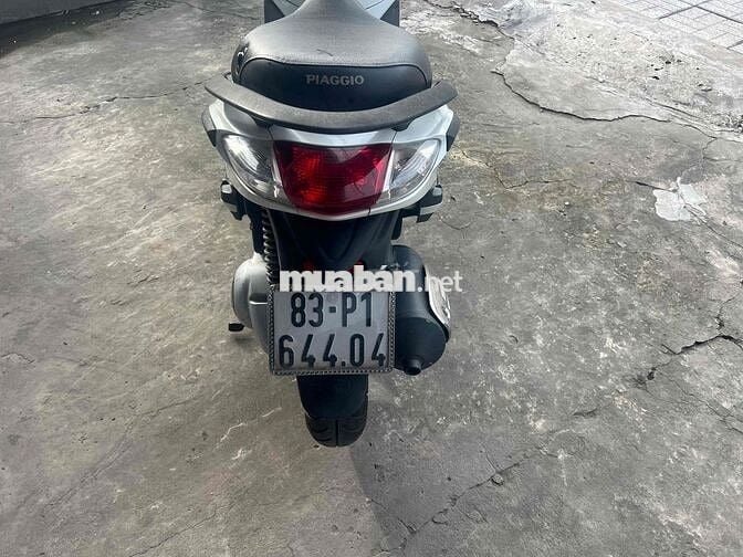 Piaggio Fly màu Trắng