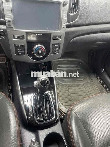 Kia Forte 2013 S 1.6 AT - 11 km