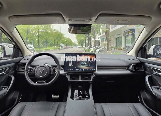 Vinfast VF8 Eco 2022 Đen Siêu Lướt