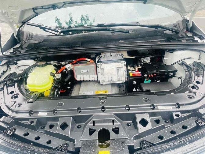 VinFast VF 6 Plus 2024 Trắng 5 vạn km