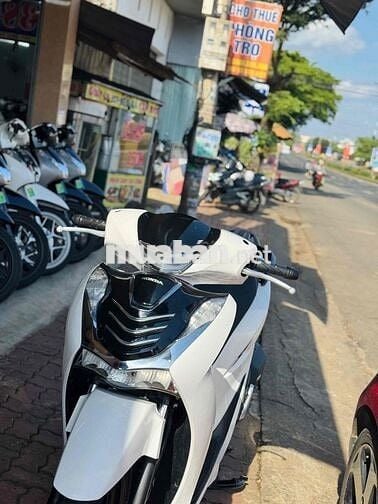 Honda SH 125i Trắng Zin êm
