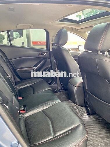 Mazda 3 2017 màu xanh