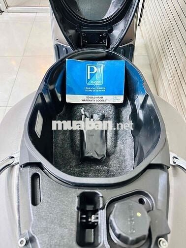 Piaggio Vespa GTS 300 Super Tech HPE4 2023 Xám