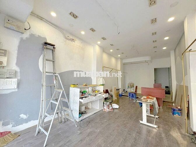 MẶT TIỀN HẺM D5 4X18M NHÀ MỚI CÓ 6 PHÒNG GẦN HUTECH