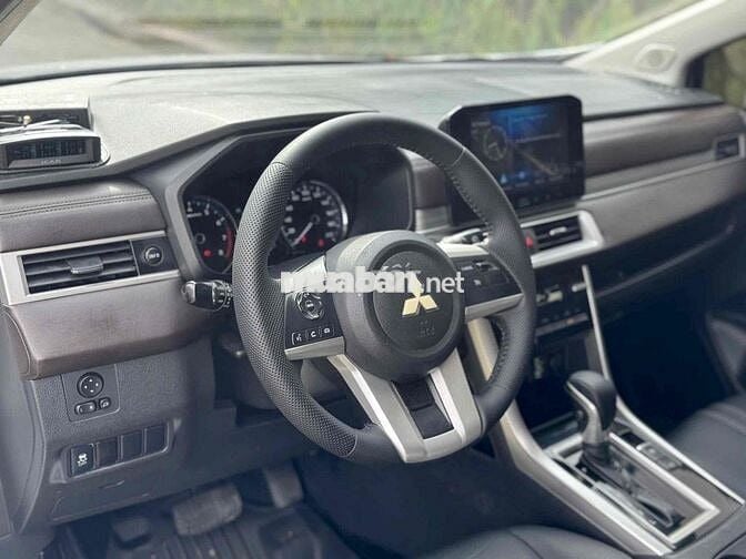 Mitsubishi Xpander 2022 AT Premium