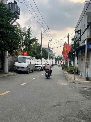 NGỘP - ĐẤT FULL THỔ NGAY PHẠM VĂN ĐỒNG - 96M2 GIÁ 7.5 TỶ TL - HXH THÔG