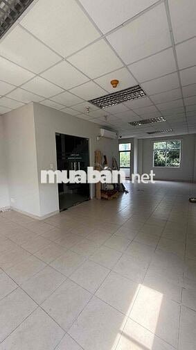 Sàn VP 80m ngay Cresent Mall Hoàng Văn Thái, fre QL, sẵn máy lạnh
