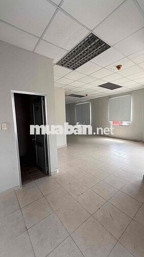 Sàn VP 80m ngay Cresent Mall Hoàng Văn Thái, fre QL, sẵn máy lạnh