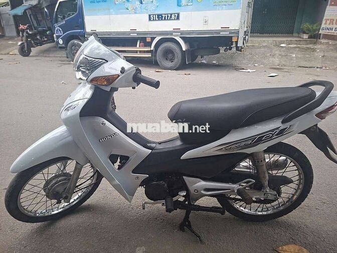 Honda wave Alpha giấy tờ đầy đủ. Máy zin êm