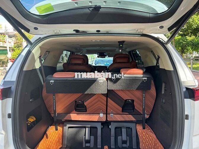 Kia Carnival 2022 Trắng Signature Dầu xe 1 chủ