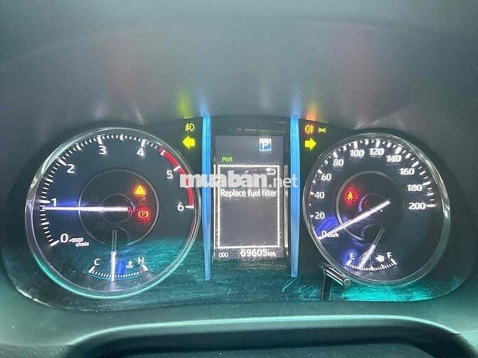 Toyota Fortuner 2022 2.4L 4x2 AT - 69000 km