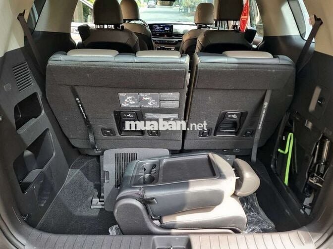 Kia Carnival Luxury 8s sx 2025, chỉ 4.0.0Tr