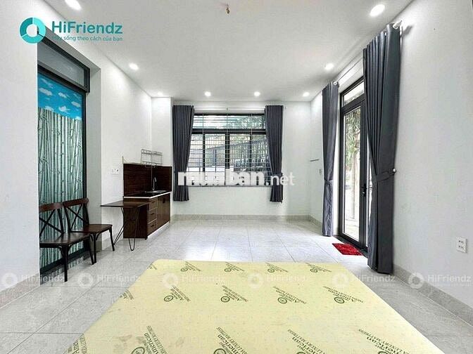 Phòng 30m2 Có Cửa Sổ Siêu Thoáng - Gần UEH, Văn Hiến, Nguyễn Văn Linh.