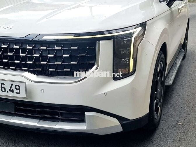 Kia Carnival Luxury 8s sx 2025, chỉ 4.0.0Tr