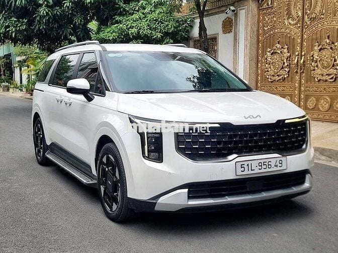 Kia Carnival Luxury 8s sx 2025, chỉ 4.0.0Tr