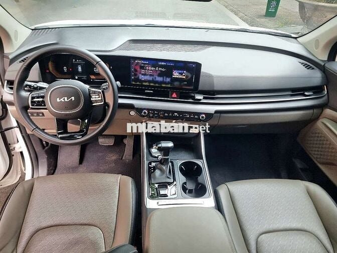 Kia Carnival Luxury 8s sx 2025, chỉ 4.0.0Tr