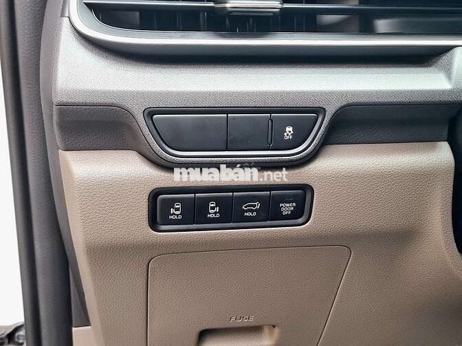 Kia Carnival Luxury 8s sx 2025, chỉ 4.0.0Tr