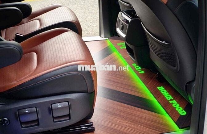 Kia Carnival 2022 Trắng Signature Dầu xe 1 chủ